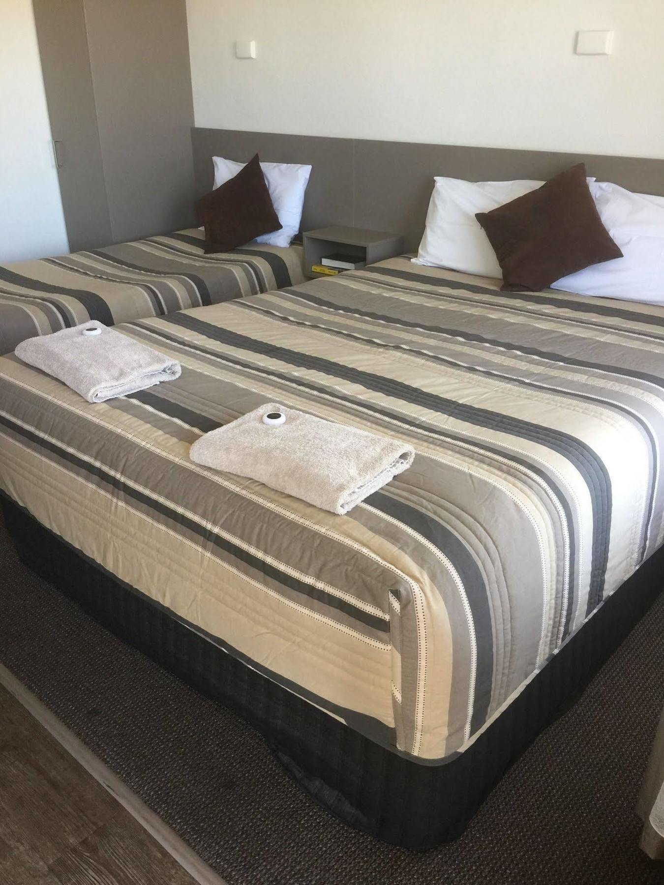 Centrepoint Motel Dubbo Kültér fotó